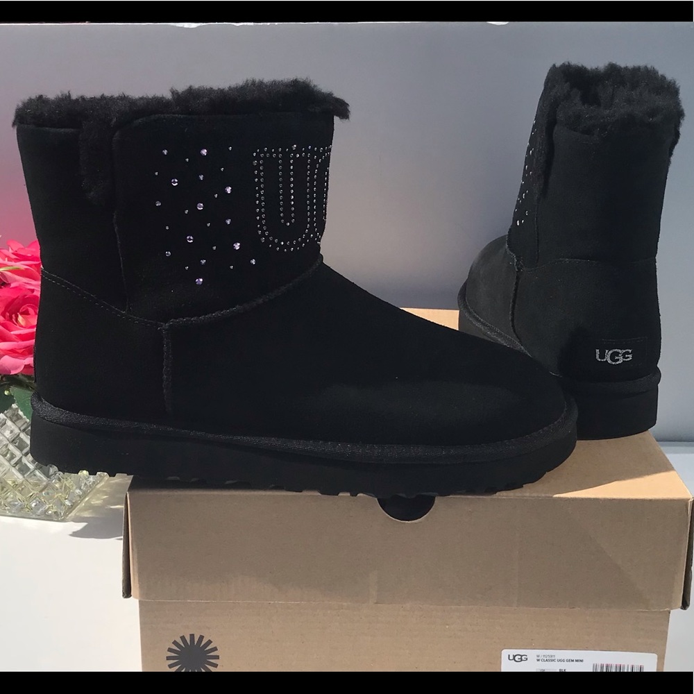 UGG Classic UGG Gem Mini Boots
